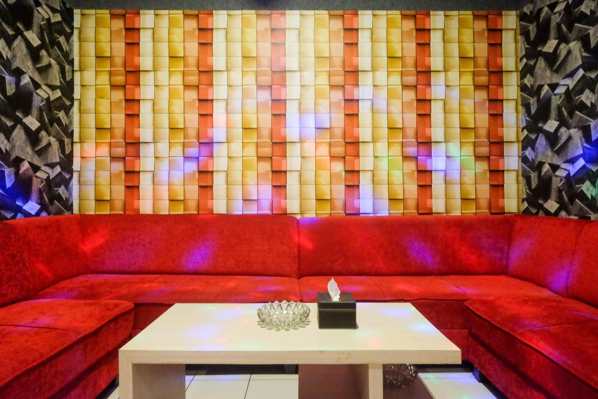 Urbanview Hotel Dedy Jaya Brebes Екстер'єр фото